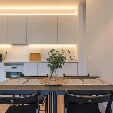 Casal Ribeiro 28 Apartman *